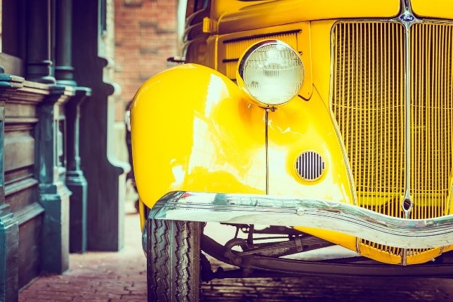 yellow car yellow car